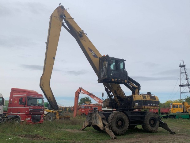 Caterpillar M325C Lmh emelhető fülkés kotró