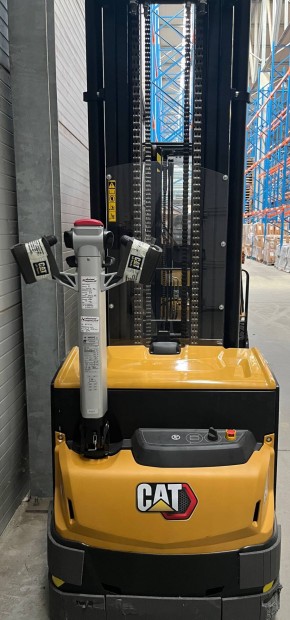 Caterpillar NSP16N2 elektromos raklapemelő, Teljesen Új, 0 üzemóra