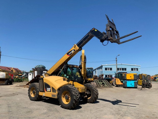 Caterpillar TH408D teleszkópos rakodó