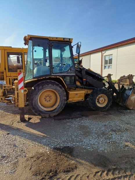 Caterpillar, CAT428D, Fldmunkagp