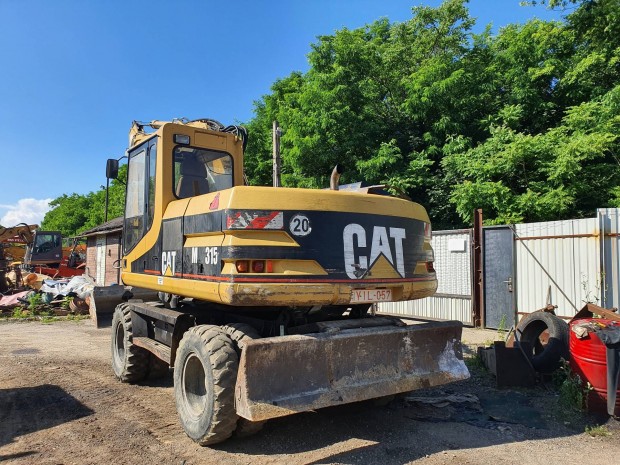 Caterpillar forgkotr darabokban