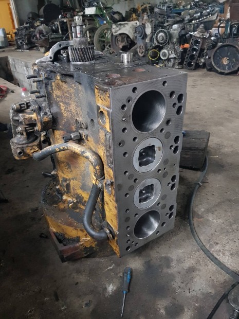 Caterpillar fztt blokk