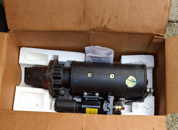 Caterpillar �nind�t�