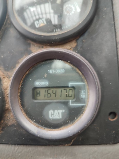 Caterpillar teleszkópos rakodó