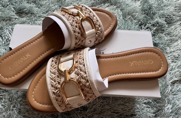 Catwalk papucs bzs 39