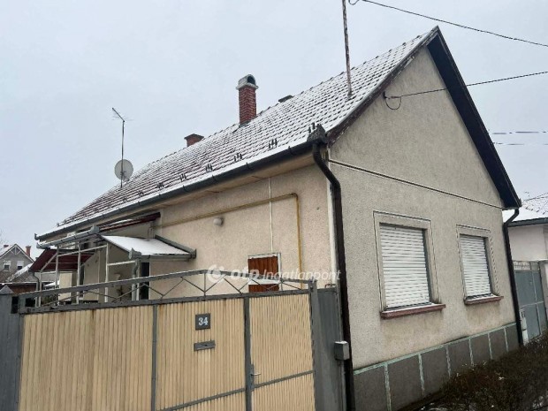 Cegl�di 105 nm-es h�z elad�