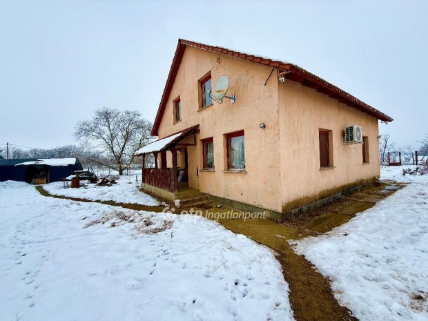 Cegl�di 129 nm-es h�z elad�