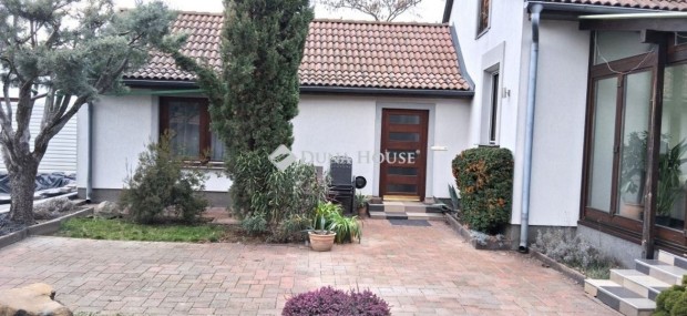 Cegl�di 162 nm-es h�z elad�