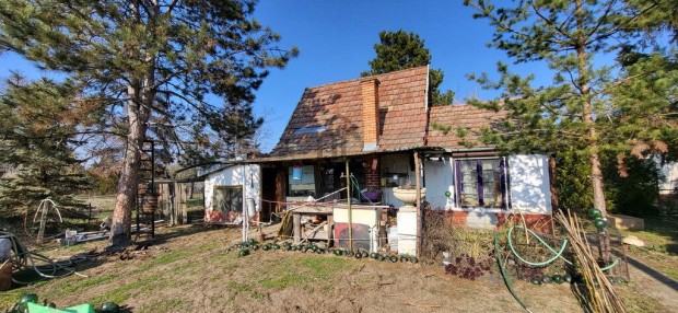 Cegl�di elad� 34 nm-es h�z