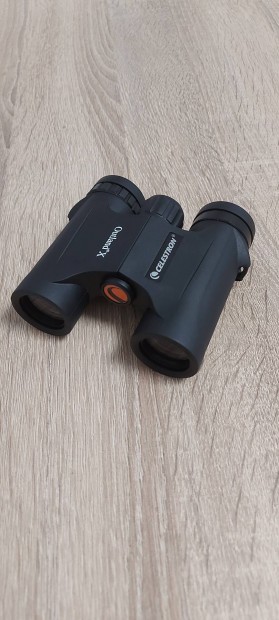 Celestron Outland X 8x25 tvcs 