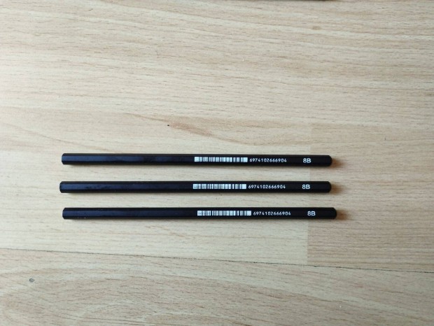 Ceruza grafikusoknak 7B s 8B tpus 18 cm hossz 560 Ft