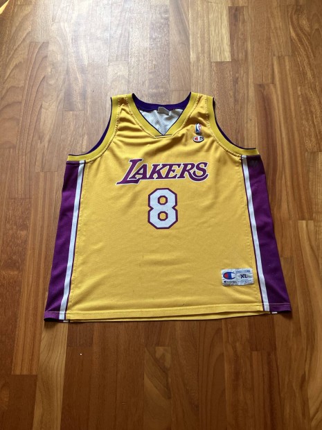 Champion Kobe kosrlabda mez