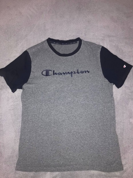 Champion,Levis, H&M, Pull&Bear polok