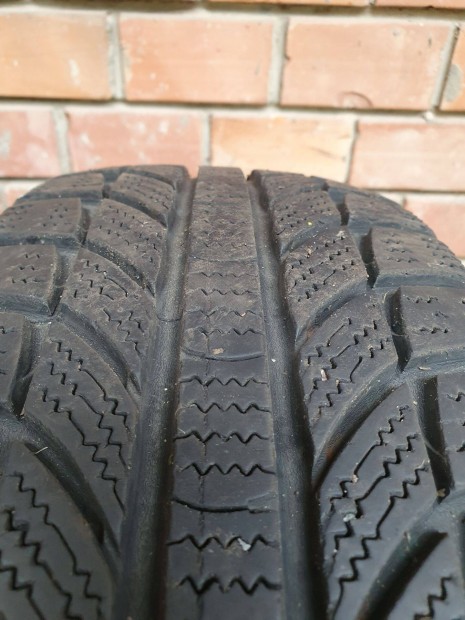 Champiro Winterpro abroncs 185/65 R15