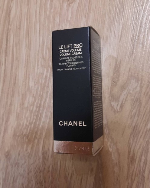 Chanel Le Lift Pro Volume Cream arckrm