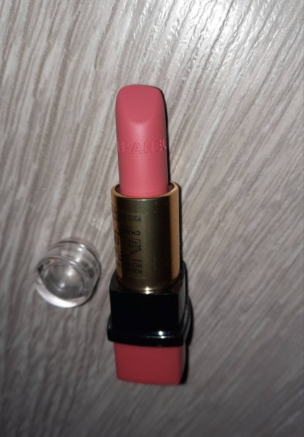 Chanel Rouge Allure Velvet Lipstick rzs