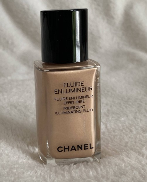 Chanel fluid enlumineur or ivory highlighter 