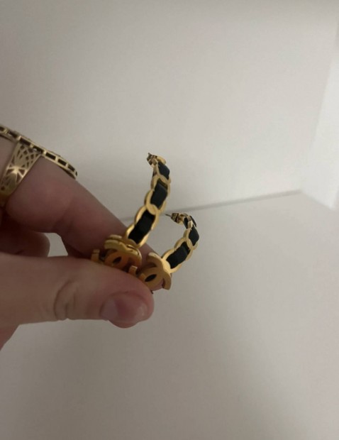 Chanel karika f�lbeval�