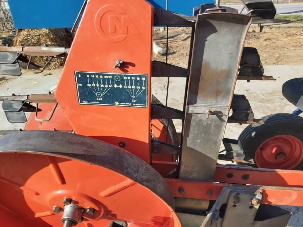 Checchi Magli csipeszes pal�nt�z�