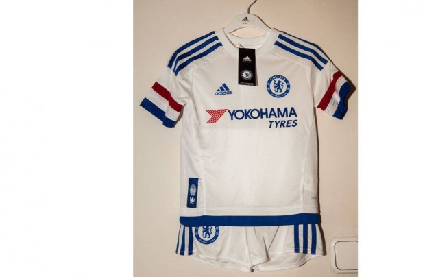 Chelsea eredeti adidas 2015-16 gyerek fehér szett (2XS, 116)