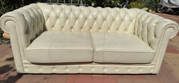 Chesterfield tpusu brfotel elad