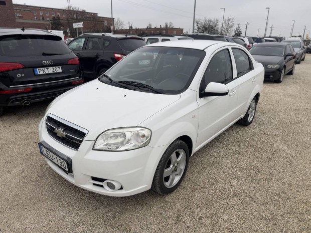 Chevrolet Aveo 1.4 16V Elite Klms