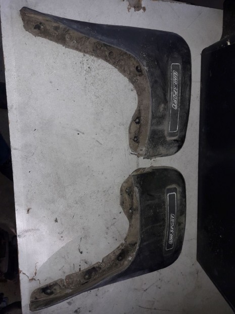 Chevrolet Aveo Hátsó Sárfogó Gumi Pár