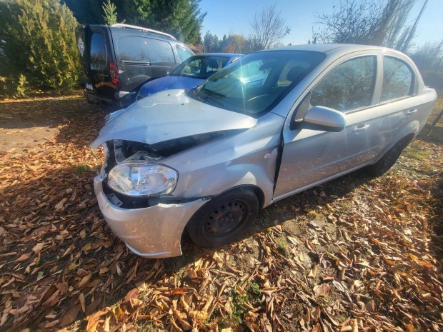 Chevrolet Aveo Sedan 1.4 16V Base Plus AC Magya...