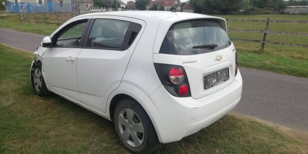 Chevrolet Aveo T300 1.2i alkatrsz elad
