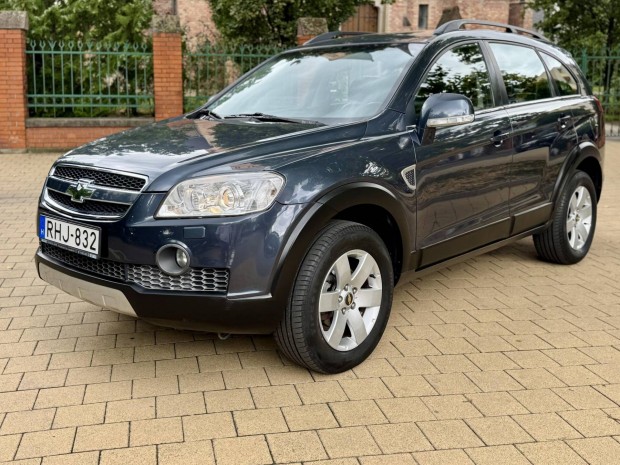 Chevrolet Captiva 2.0 D LT High 7 Személyes