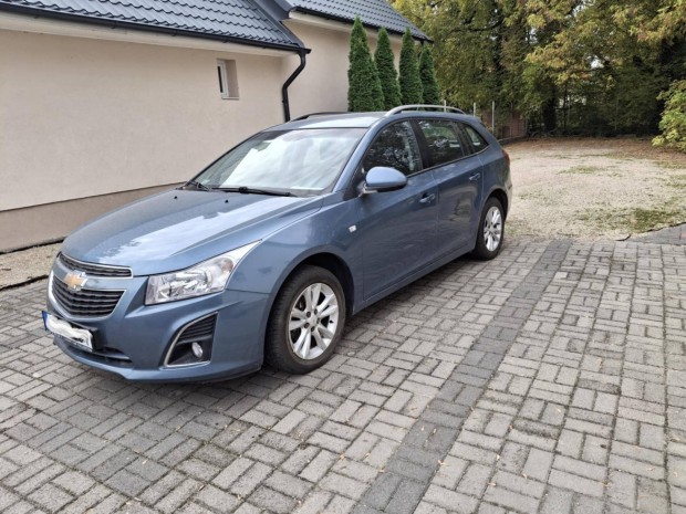 Chevrolet Cruze 1.6 LS Kombi!Benzin-Gázüzemű!