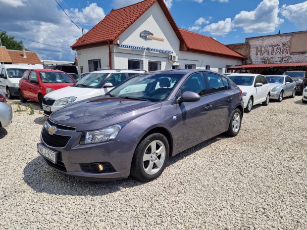 Chevrolet Cruze 1.6 LS Plus Magyarorszgi. 2145...