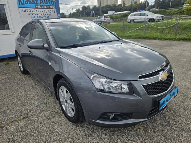 Chevrolet Cruze 1.6 LT Plus Tempomat-Parkradar-...