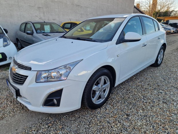 Chevrolet Cruze 1.7d Ltz Kifog�stalan �llapotba...