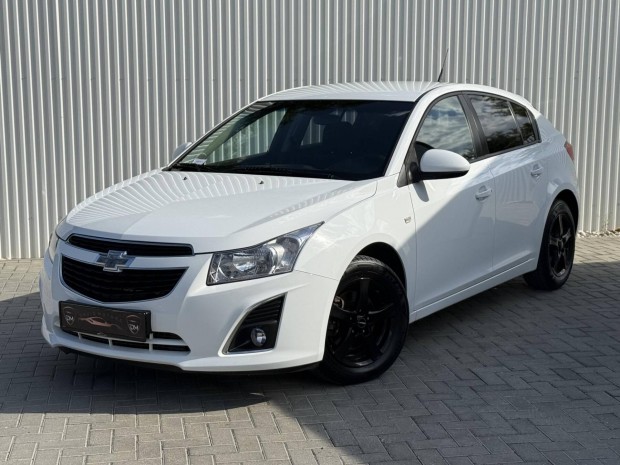 Chevrolet Cruze 1.7d Ltz Plus Navi.PDC.Digitklí...