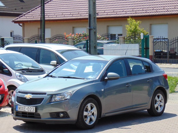 Chevrolet Cruze 1.8 LT Plus Szívóbenzin!148000K...