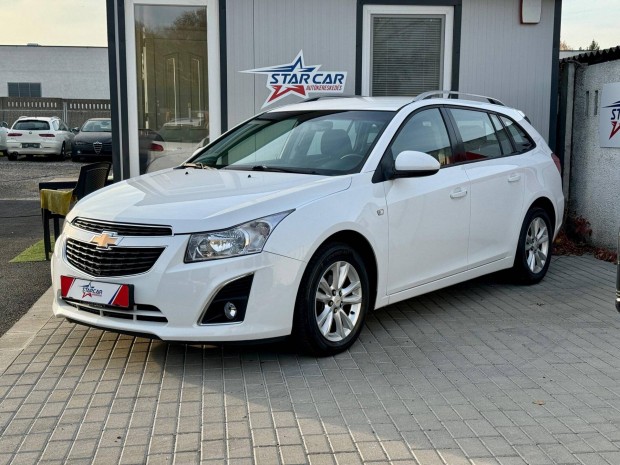 Chevrolet Cruze SW 1.4t LT Plus Navi / Kamera /...