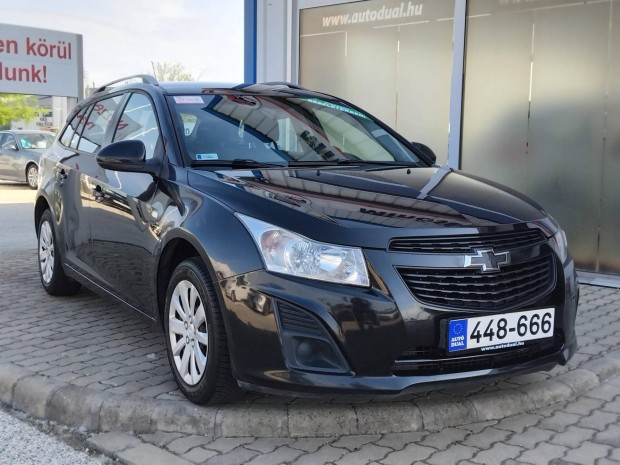 Chevrolet Cruze SW 1.6i LS +