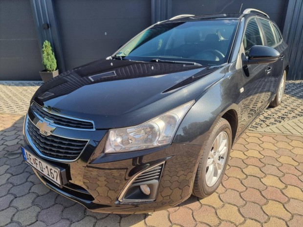 Chevrolet Cruze SW 1.7d LT Plus Akcis ron MEG...