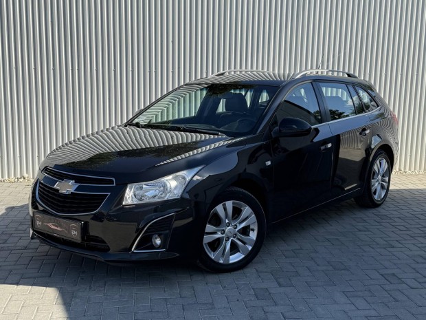 Chevrolet Cruze SW 2.0d Ltz Plus (Automata) NAV...