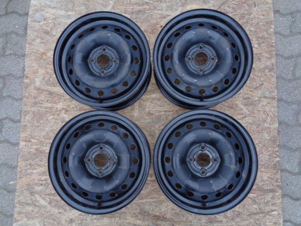 Chevrolet Gyri lemezfelni 15, 4100-as oszt szp llapotban elad