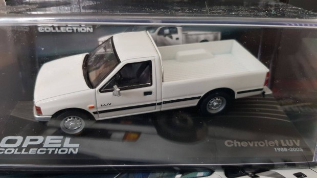 Chevrolet LUV pick-up 1:43 1/43 modell Collection kisaut bontatlan