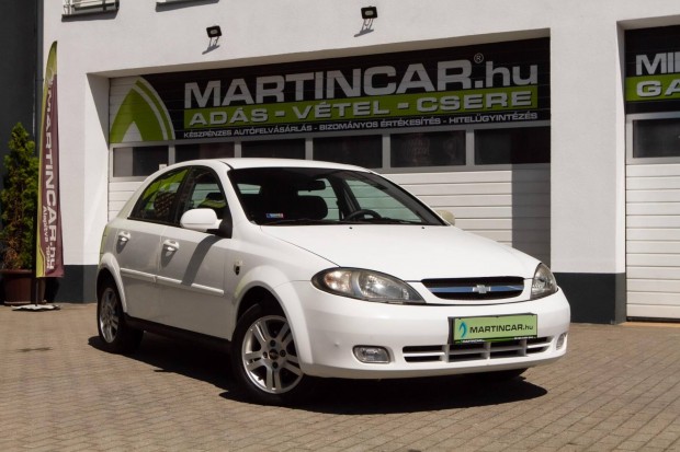 Chevrolet Lacetti 1.4 16V Star AC Galaxy White...
