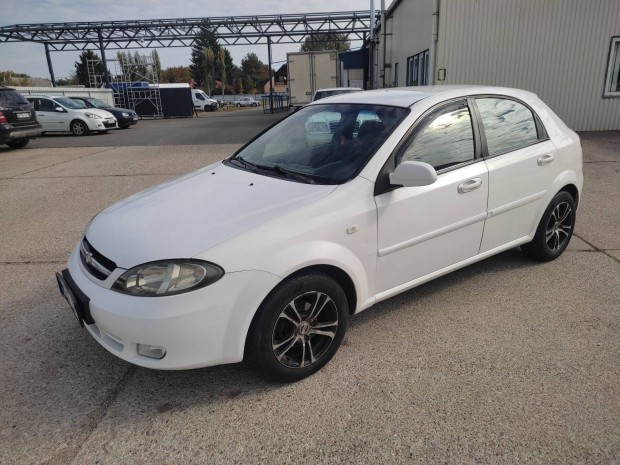 Chevrolet Lacetti 1.6 Benz,MO-i, rozsdamentes, klíma, megkímélt,csere