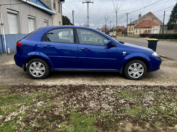 Chevrolet Lacetti 2.0 D Platinum Megkímélt álla...