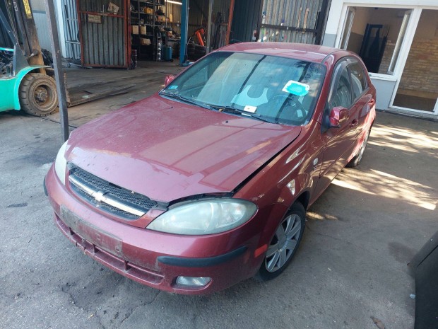 Chevrolet Lacheti karosszria elemei 7UO