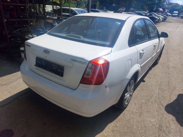 Chevrolet Lachetti sedan karosszria elemei 2007-v