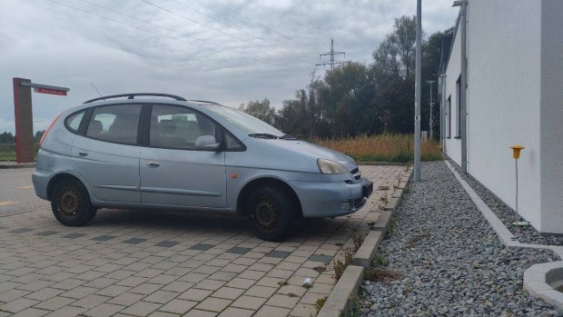 Chevrolet Rezzo 2.0 Microvan