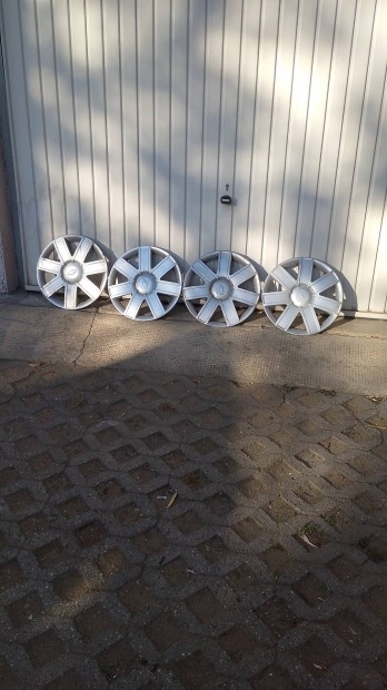 Chevrolet dsztrcsa 15"