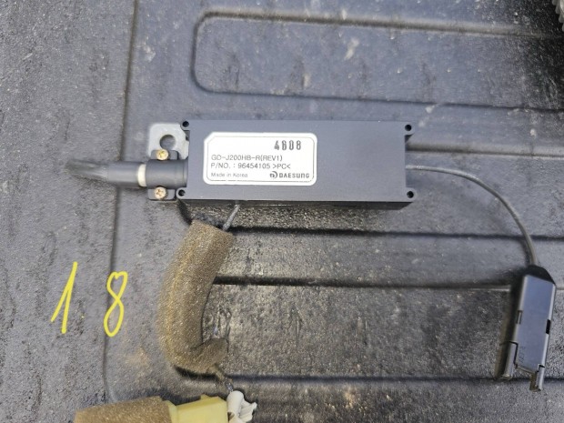 Chevrolet lacetti antenna erösitő 6000
